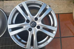 Cerchi in lega da 16 pollici per Peugeot
