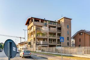 3 LOCALI A CESANO BOSCONE