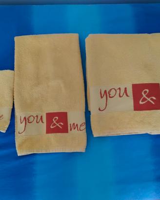 Set di tre asciugamani per il bagno