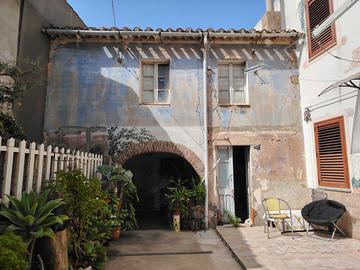 Trivano da ristrutturare