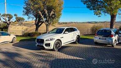jaguar f pace sport pelle rossa motore rigenerato