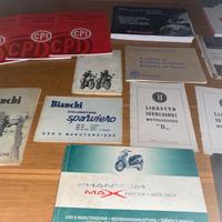 Sei scatoloni di giochi vari per bambini