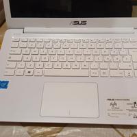 Notebook Asus E402S
