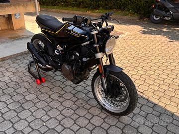 Husqvarna Svartpilen 401