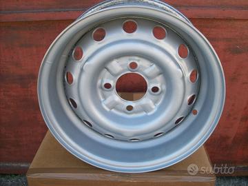 Cerchi canale rovesciato Alfa Romeo 5,5x14 ET 9 4x