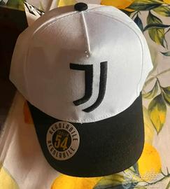 Juventus cappellino e sciarpa