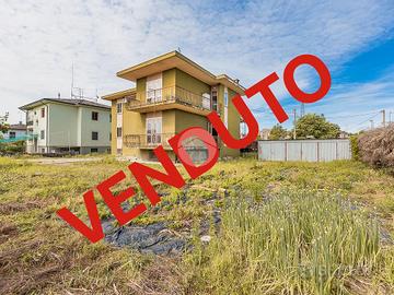 PORZIONE DI BIFAMILIARE A SONA