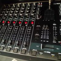 Mixer audio behringer