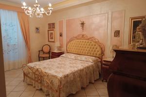 Appartamento semi indipendente Acireale centro