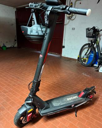 Monopattino Ducati Pro 3R 500W