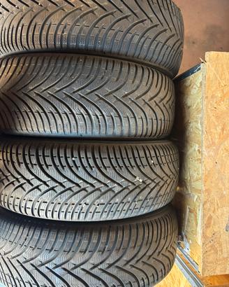 Gomme invernali m+s 215/60 r17
