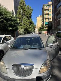 Lancia Y
