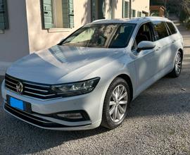 VOLKSWAGEN Passat 8ª serie - 2020