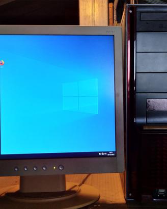 Pc Assemblato con monitor