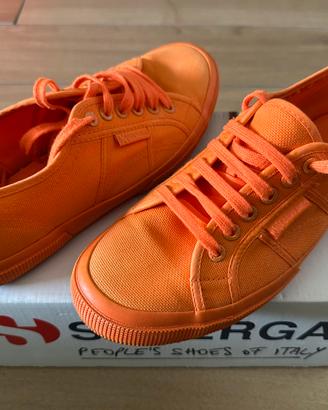 Scarpe Superga
