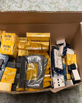 Materiale elettrico