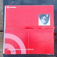 dischi ventilati Brembo anteriore 