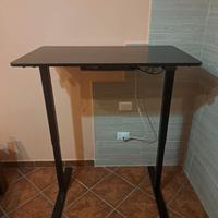 Scrivania / Tavolo regolabile elettrico 0,7m-1,2m