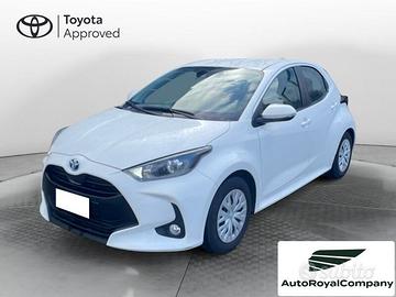 Toyota Yaris Hybrid Active MY22