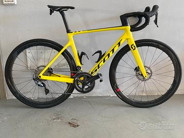 Scott Addict RC30 Ultegra ruote Fulcrum Carbon M