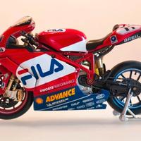 Ducati 999 F03 Superbike 1/12