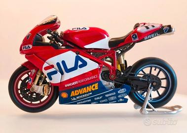 Ducati 999 F03 Superbike 1/12