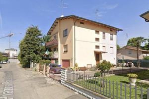 Immobile in asta di 173 m² con 3 locali a Novi di 