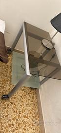 Tavolino con rotelle