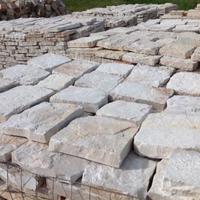 Rivestimenti pavimenti di Pietra Lavorati