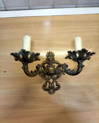 Applique in ottone d'epoca 