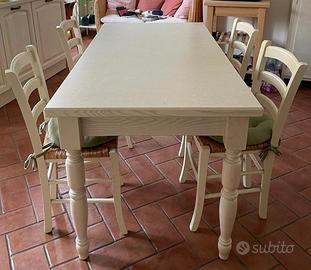 Tavolo + 4 sedie