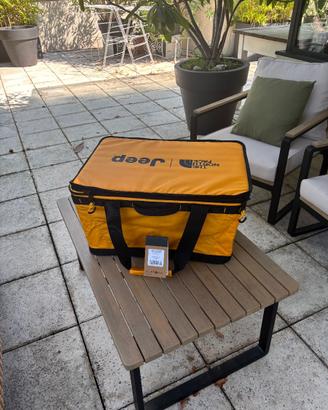 borsa per attrezzatura  base camp medium nuova