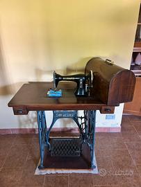 Macchina da cucire antica Klinwer