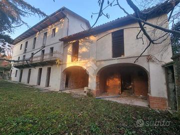 CASA SEMINDIPENDENTE A GASSINO TORINESE