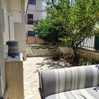 Casa a Torre Canne con cortile /posto auto