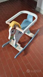 cavallo a dondolo legno