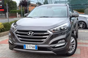 Hyundai Tucson 1.7 CRDi XPossible *TETTO APRIBILE*