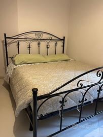 Testata letto matrimoniale