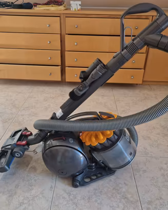 Aspirapolvere Ciclonico Dyson.