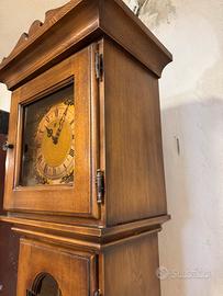 orologio pendolo a colonna