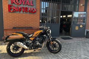 Royal Enfield Guerrilla 450 Yellow Ribbon