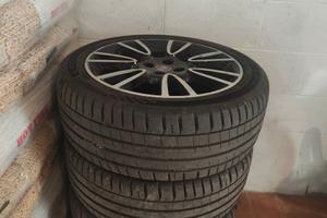 Gomme Michelin 225/44 zr 17 con cerchioni in lega