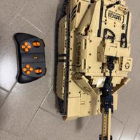 Carro armato telecomandato