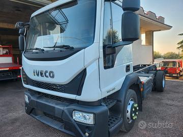 IVECO EUROCARGO140-210 PASSO 3690 RIBALTABILE