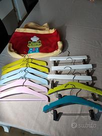 omini in legno e shopper in pile €5