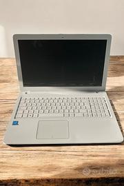 Computer Asus Bianco Notebook 15 pollici