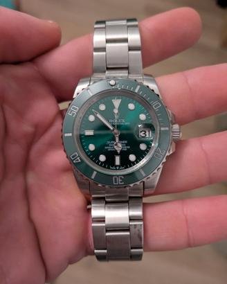 Orologio in acciaio verde