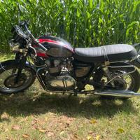 Moto Triumph Bonneville - 2006