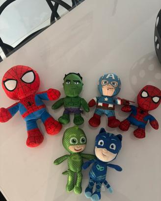 Pupazzi Marvel e pijamx
