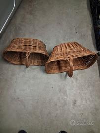 Coppia di cestini in vimini